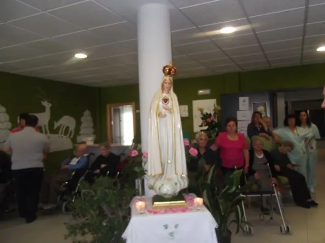 virgen de fatima2.jpg