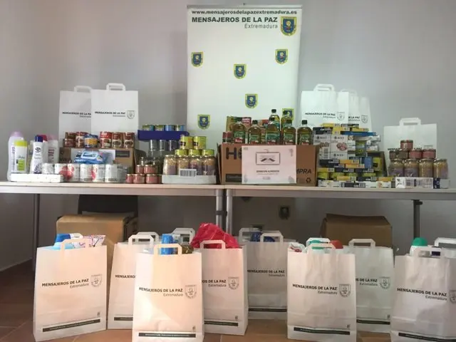 entrega alimentos 1.jpg