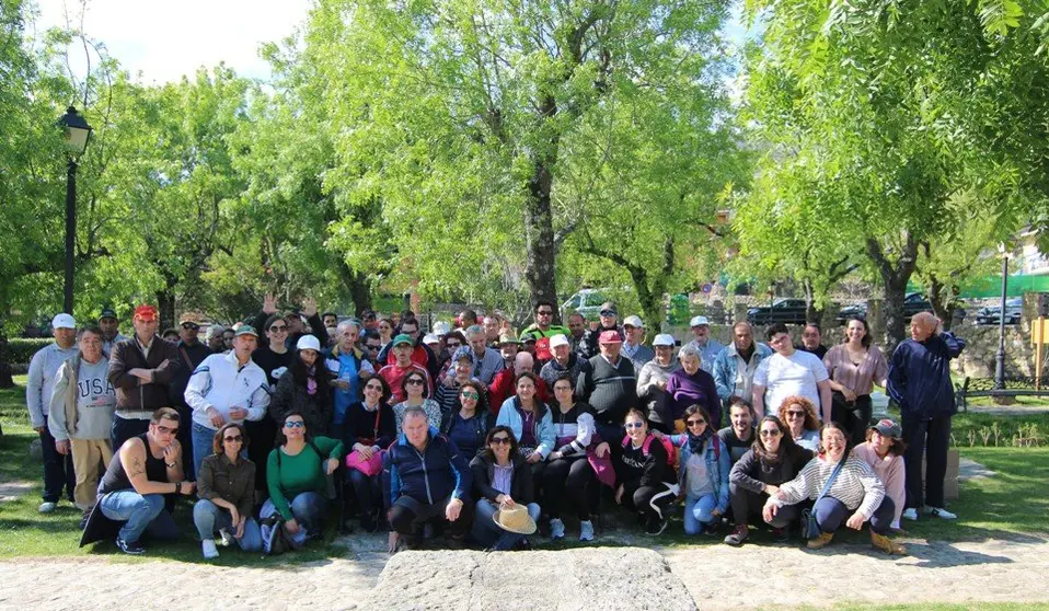 Foto de famlia del Centro Residencial y Familiar de Nuñomoral y el Centro Sociosanitario de Plasencia