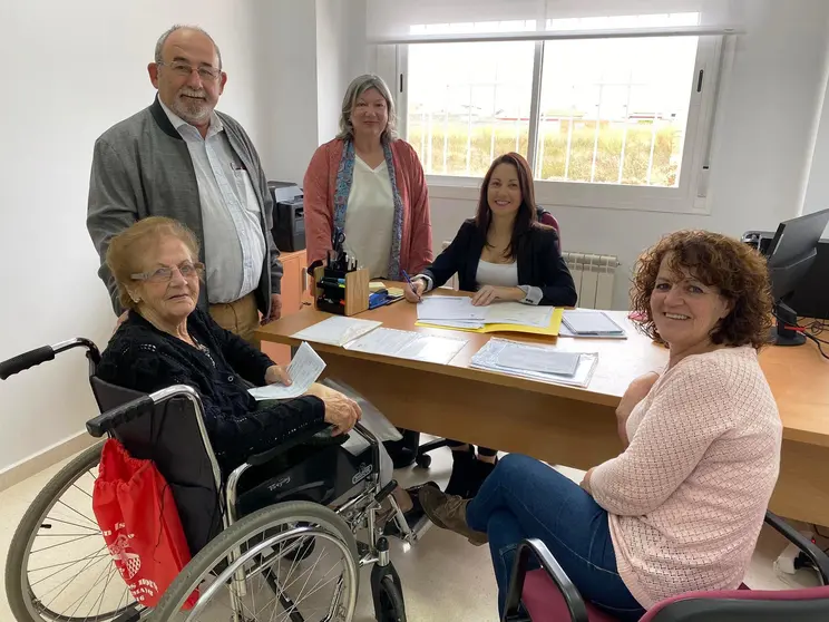 TORREMAYOR recibe a sus primeros residentes 0411019 (1)