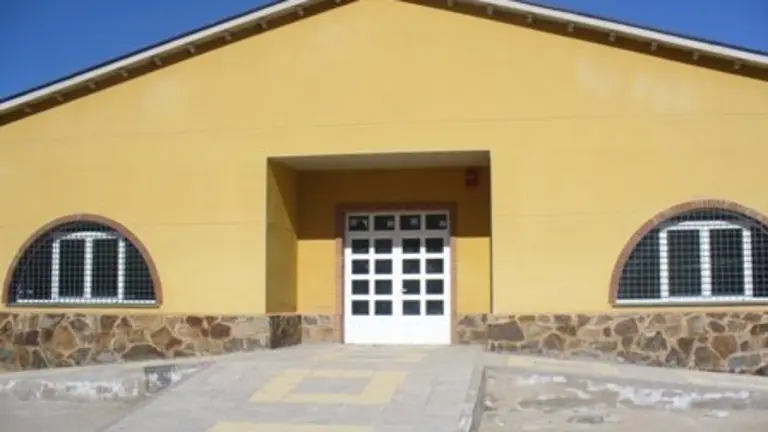 IMAGENES_MENSAJEROS/fachada pino.jpg