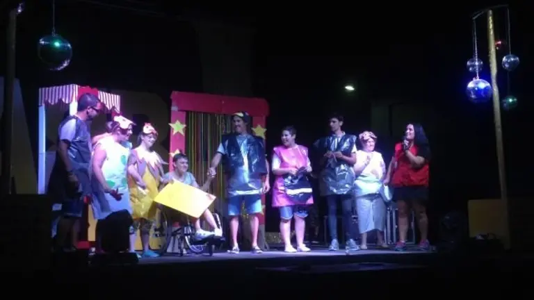 teatro integra con arte 3.jpg