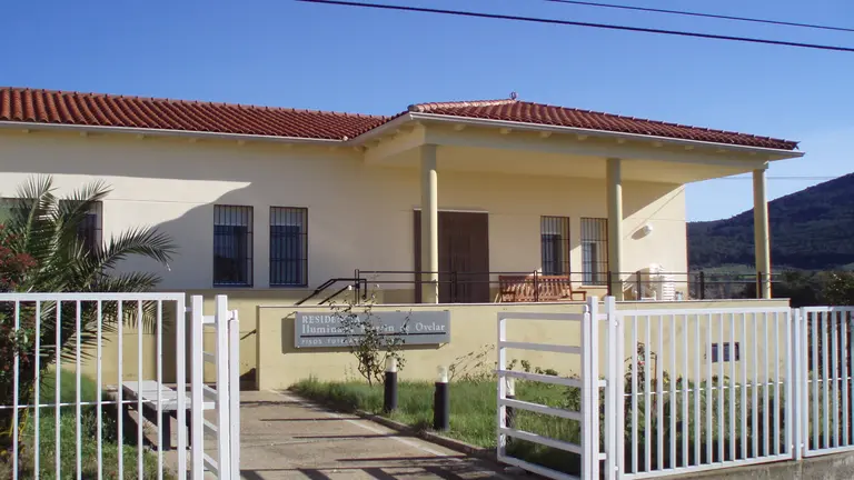 residencia iluminada martin de ovelar torrecilla de los ngeles.jpg
