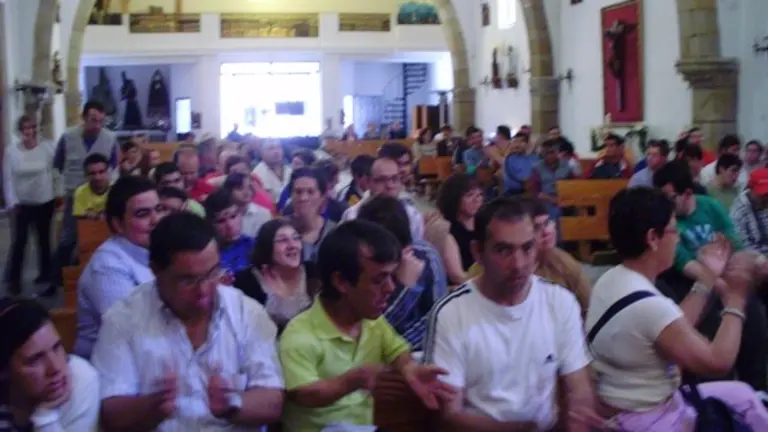 visita a la virgen de la vega en imagen de archivo.jpg