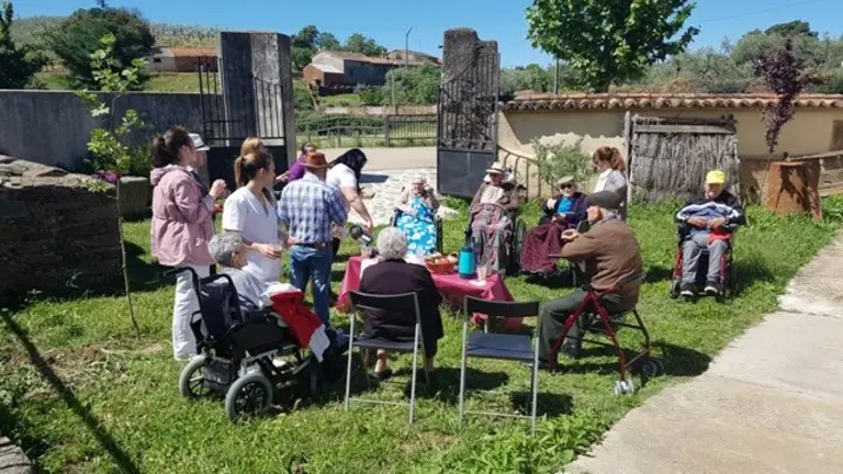 visita al museo del aceite y el vino de hernn prez4.jpg