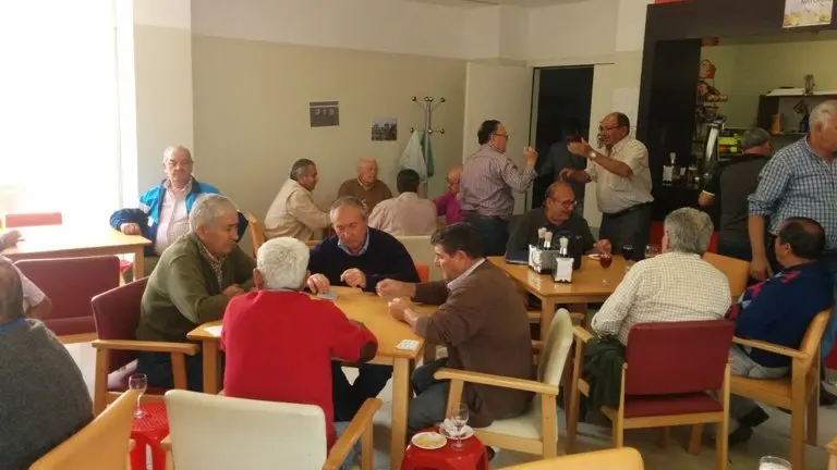 web usuarios en el hogar de mayores el pasado dia 15 de junio.jpg