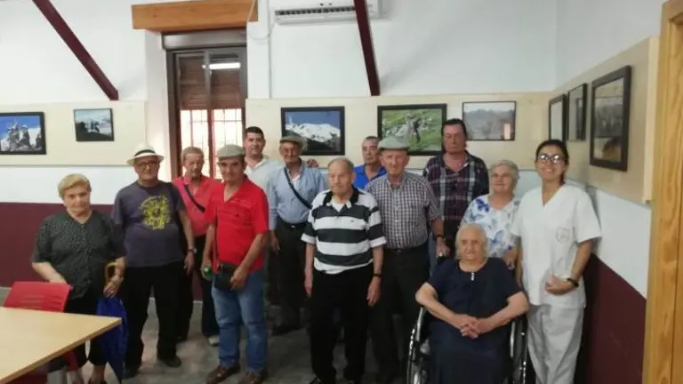 Foto de familia antes las imagenes de Alonso de la Calle