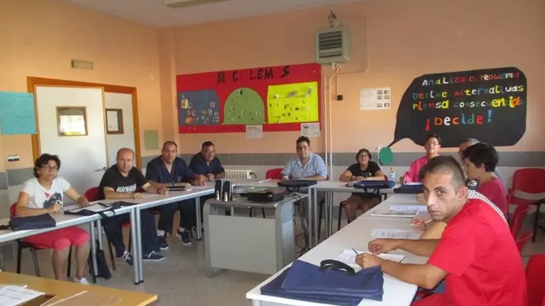 Usuarios de Mensajeros de la Paz durante el curso de Fundacion Once