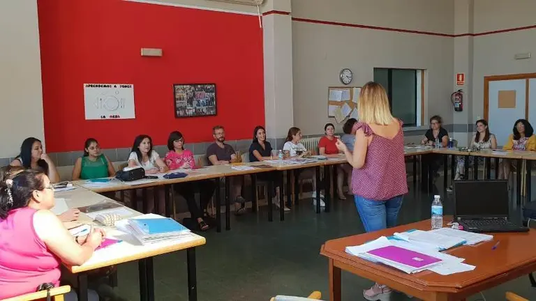 Trabajadores de AMPEX en el curso de Empatia celebrado en el Centro de Moraleja