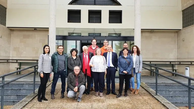 Presidentes regionales de la asociacion con Mercedes Murias el padre Angel y equipo del Centro Ocupacional