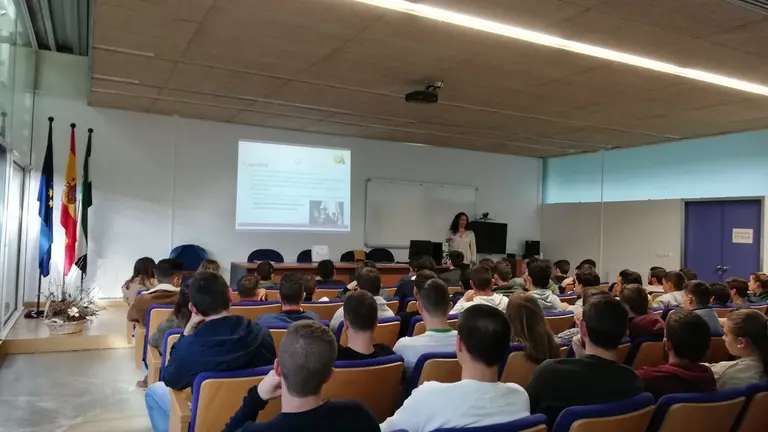 CFMR Charla sexo y adicciones 11018 (2)