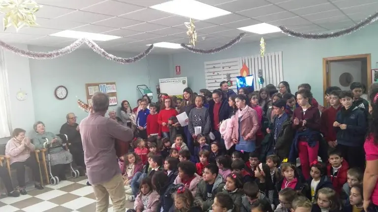ALMENDRALEJO canta la Navidad 018 (5)