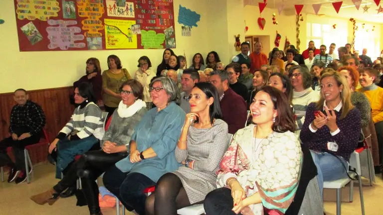La gerente territorial del SEPAD junto a la presidenta de Mensajeros de la Paz en la Gala de Nu&ntilde;omoral