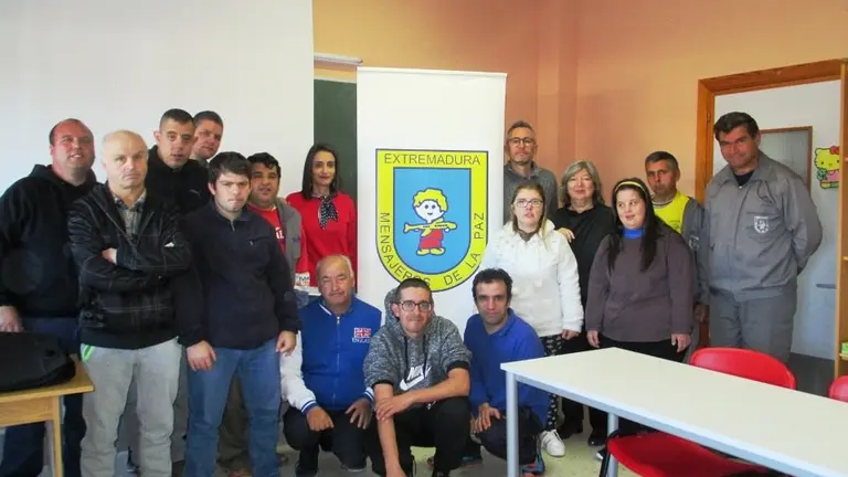 Inauguracion oficial del curso de jardineria en Moraleja 2801019 (15)