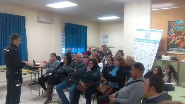 CHARLA ADULTOS 03 DELITOS DE ODIO