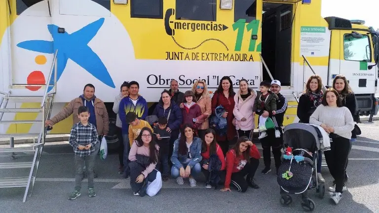 Familias del Programa emeritense visitan el 112 02019 (4)