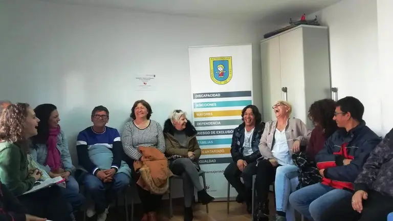 Charla en el Centro de D&iacute;a sobre mujer y adicciones (3)