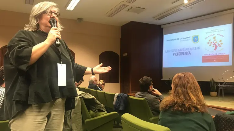 Mercedes Murias durante su intervencion las jornadas de Diputacion (3)
