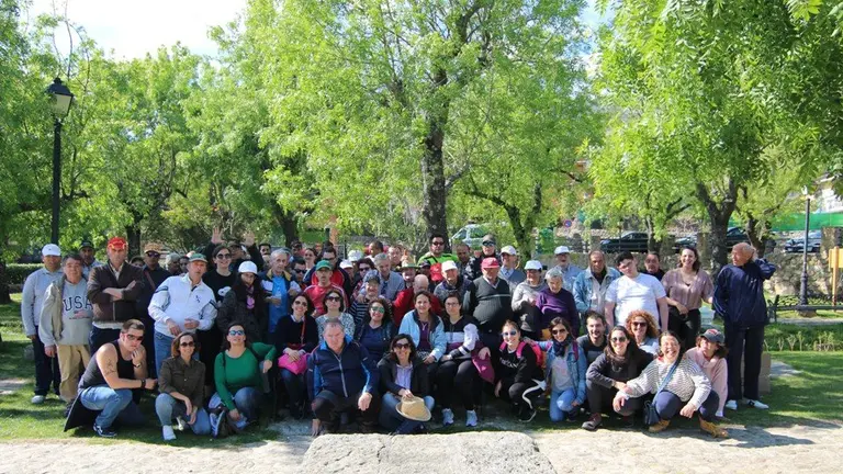 Foto de famlia del Centro Residencial y Familiar de Nu&ntilde;omoral y el Centro Sociosanitario de Plasencia