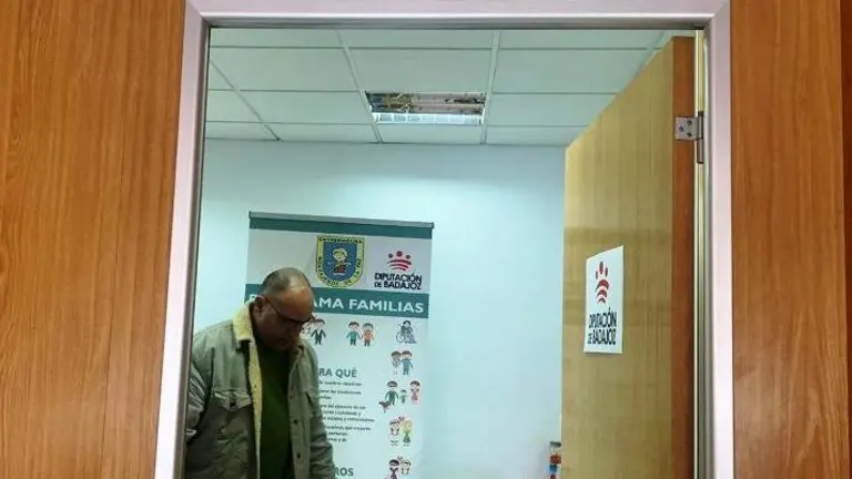 Reparto de alimentos desde la sede de M&eacute;rida