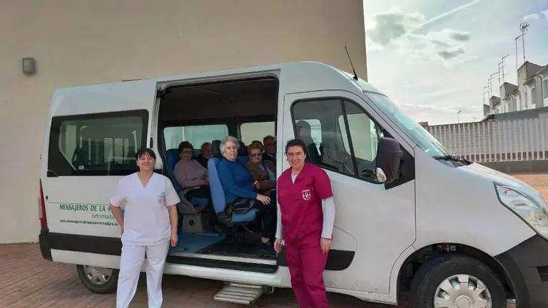 Primera ruta de autobus en Torremayor