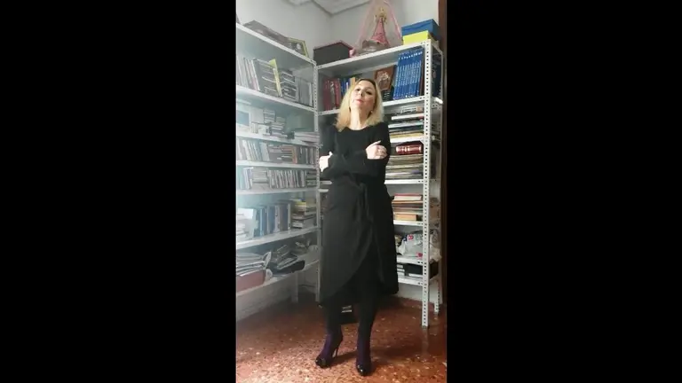 Pilar Boyero canta a Perales del Puerto