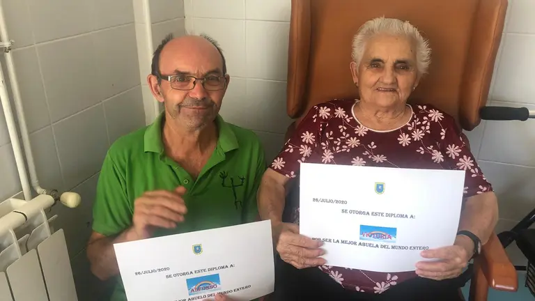 ALFONSO Y VICTORIA