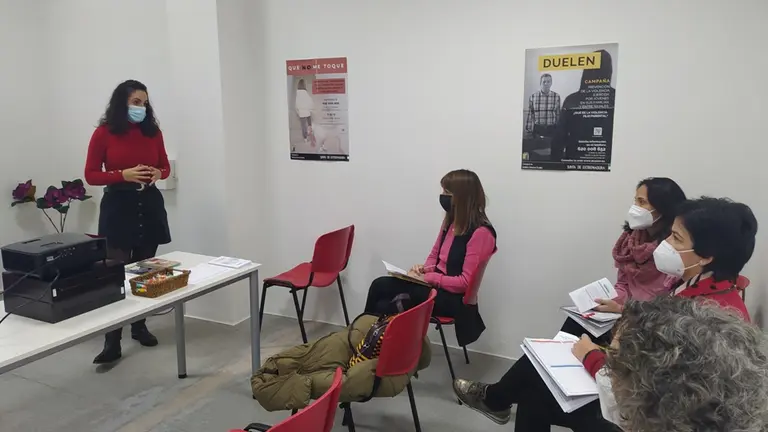 Educadoras Sociales y Orientadoras de los IES Albalat, Zurbar&aacute;n y August&oacute;briga, de Navalmoral de la Mata.