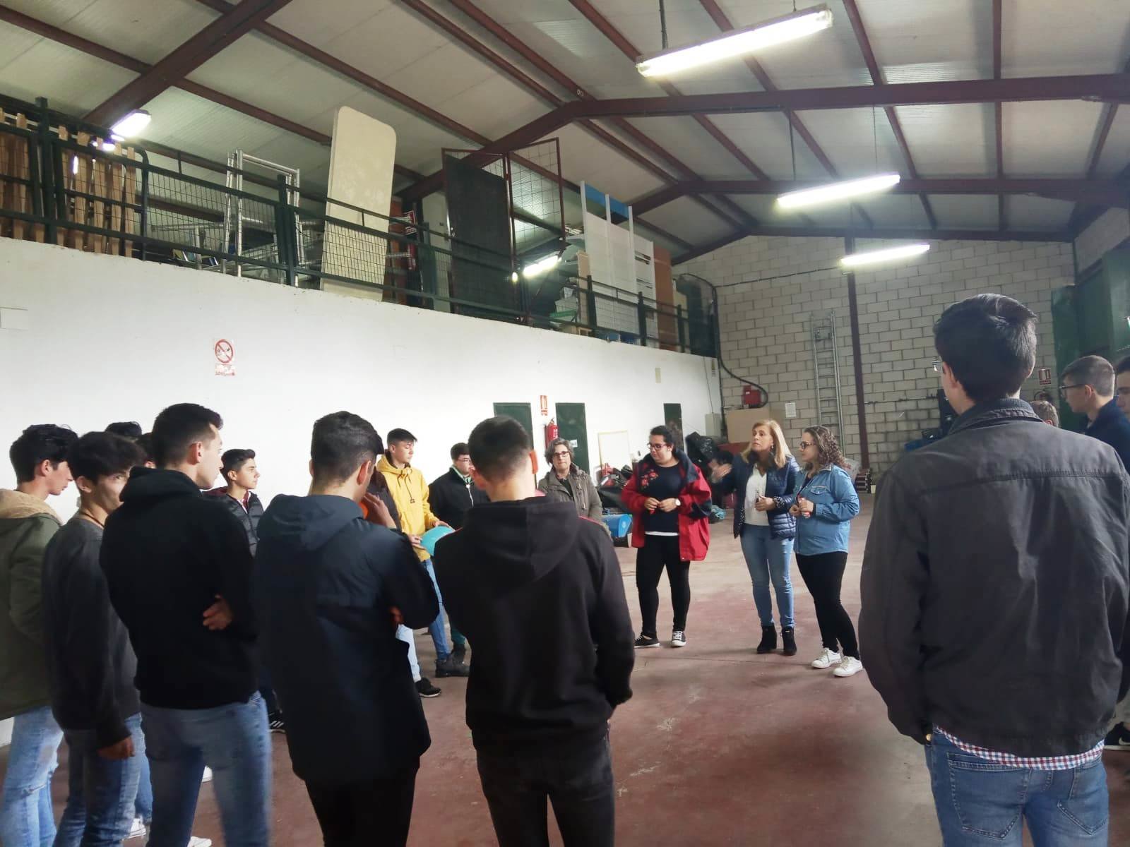 El Centro de Dia celebra el Día de la Salud con alumnos del CFMR (2)