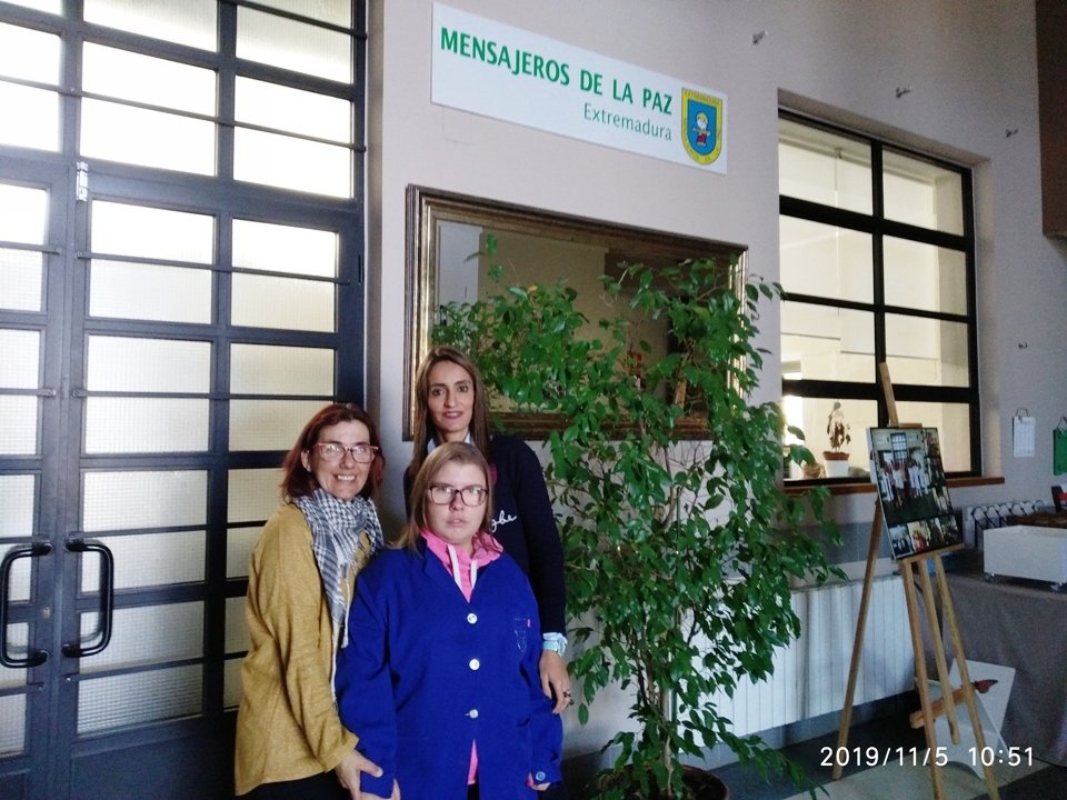 Sara Beltrán con Lourdes Matillas y Raquel Cortés