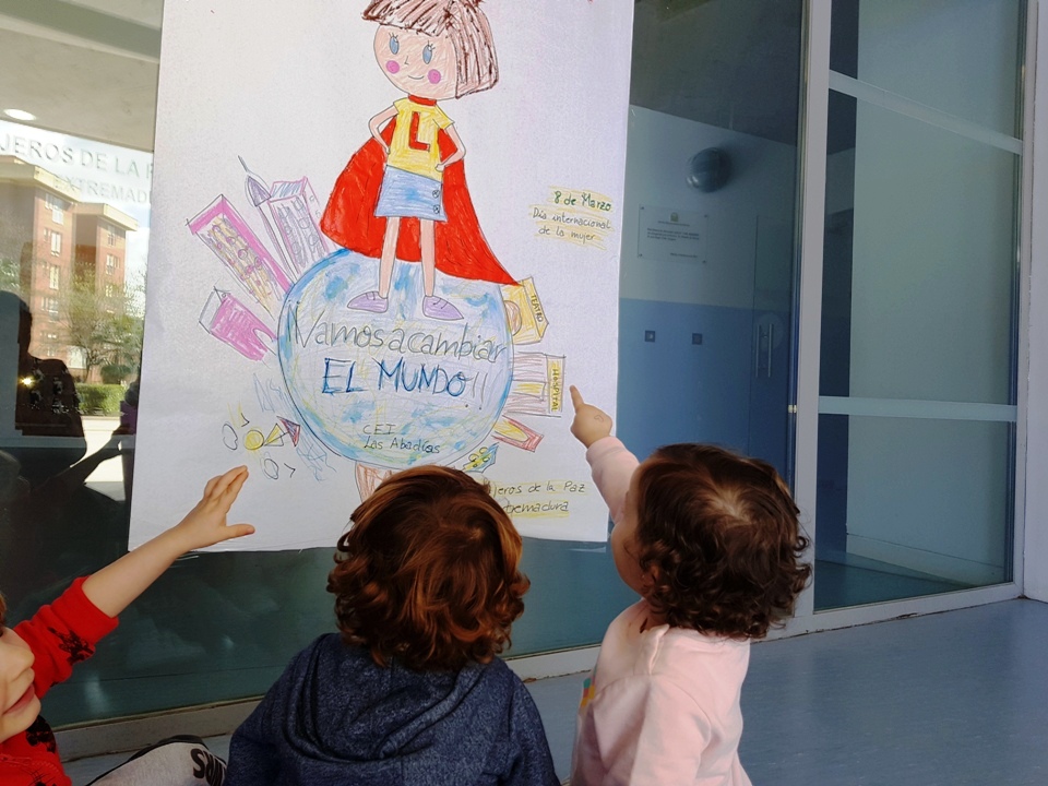 Educación en valores con SuperLola en Las Abadías